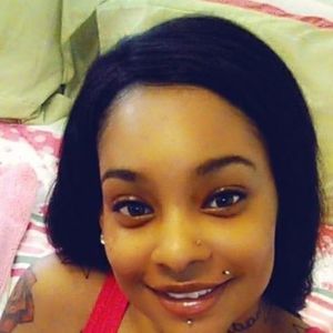 Meet your Posher, Toya